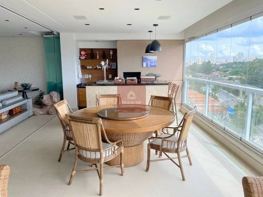 Foto 1 de Apartamento com 2 Quartos à venda, 180m² em Campo Belo, São Paulo