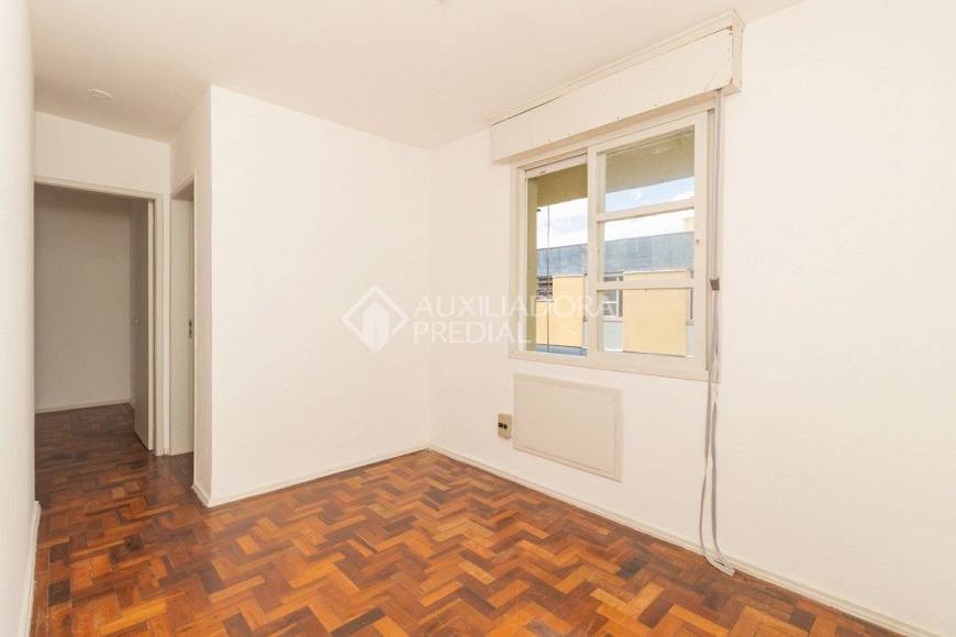 Foto 3 de Apartamento com 2 Quartos para alugar, 47m² em Menino Deus, Porto Alegre
