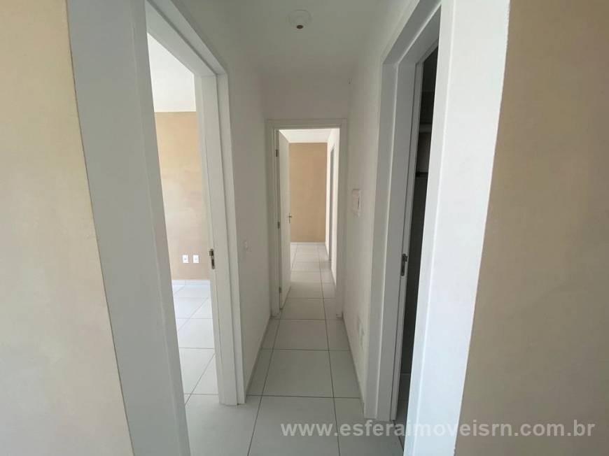 Foto 4 de Apartamento com 2 Quartos para alugar, 45m² em Pajuçara, Natal