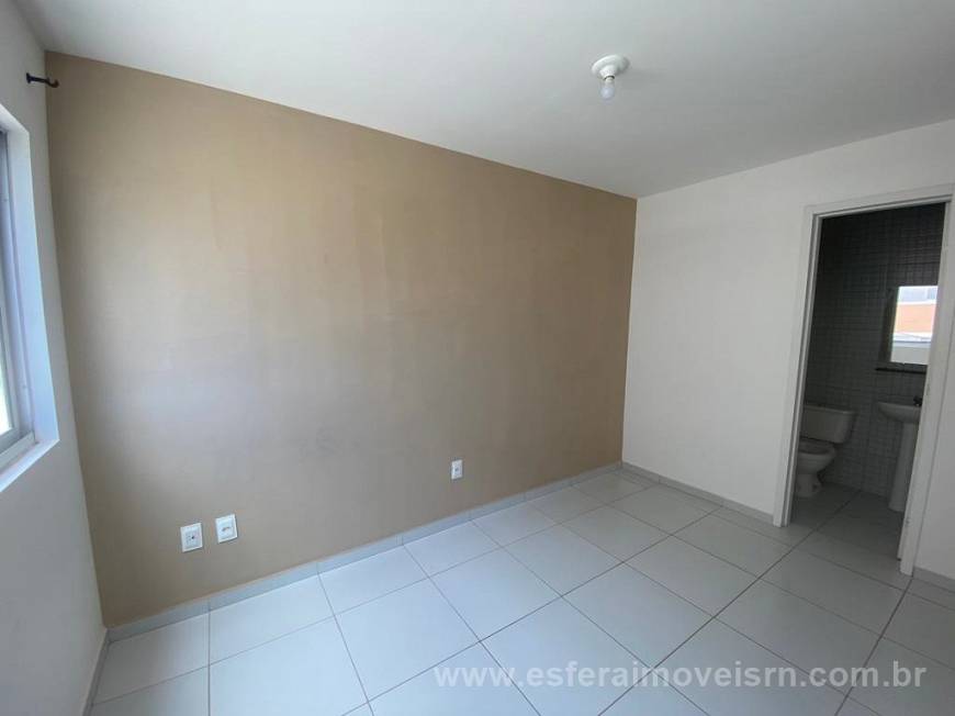 Foto 5 de Apartamento com 2 Quartos para alugar, 45m² em Pajuçara, Natal