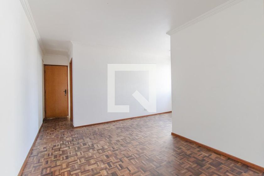 Foto 1 de Apartamento com 3 Quartos para alugar, 59m² em Hauer, Curitiba