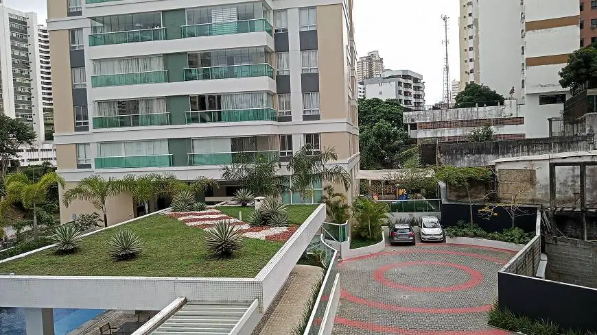 Foto 4 de Apartamento com 4 Quartos à venda, 135m² em Canela, Salvador