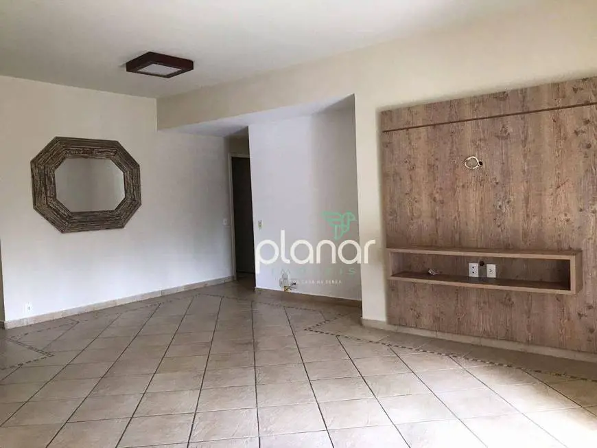 Foto 1 de Apartamento com 4 Quartos para alugar, 182m² em Itaipava, Petrópolis