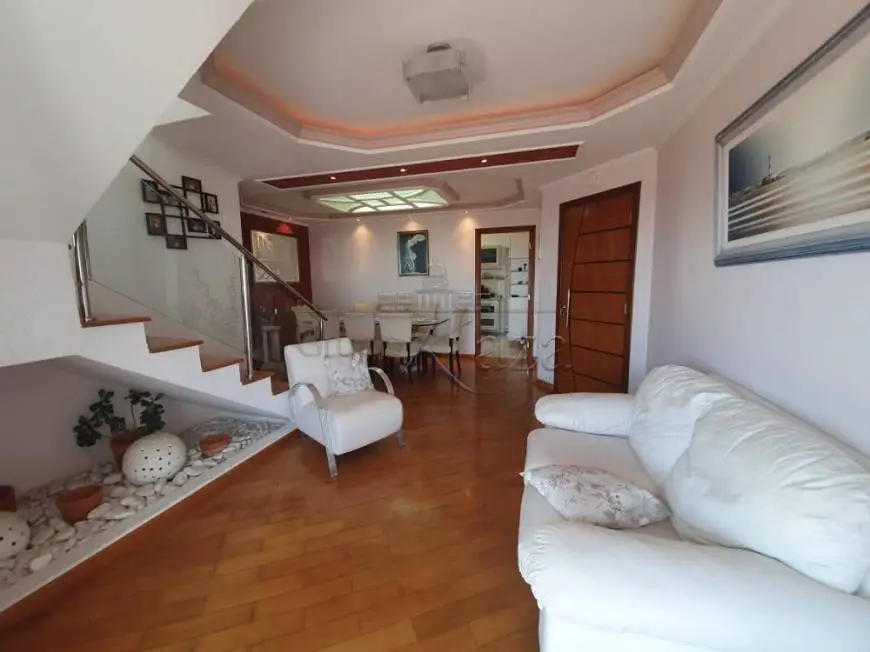 Foto 2 de Apartamento com 5 Quartos à venda, 254m² em Bosque dos Eucaliptos, São José dos Campos
