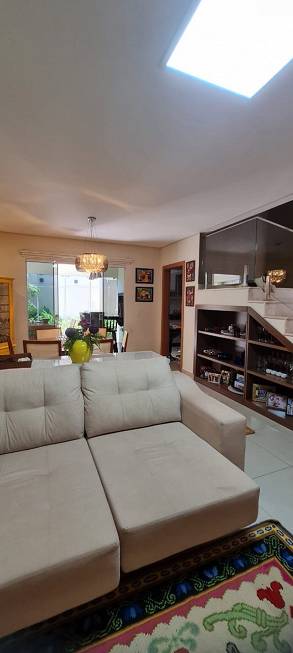 Foto 5 de Casa com 3 Quartos para venda ou aluguel, 170m² em Morada do Ouro, Cuiabá