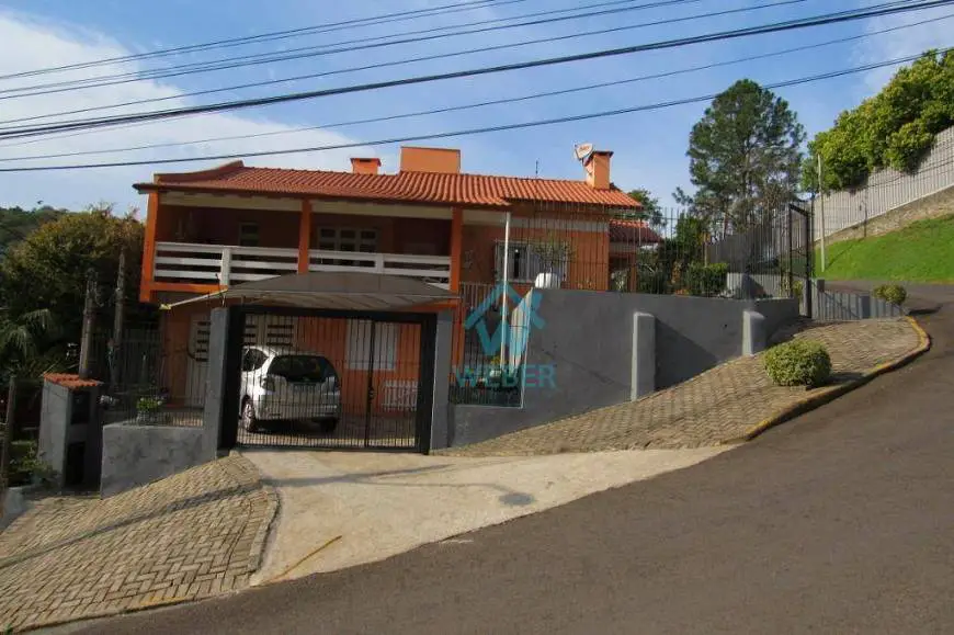 Foto 1 de Casa com 3 Quartos à venda, 202m² em Vila Nova, Novo Hamburgo