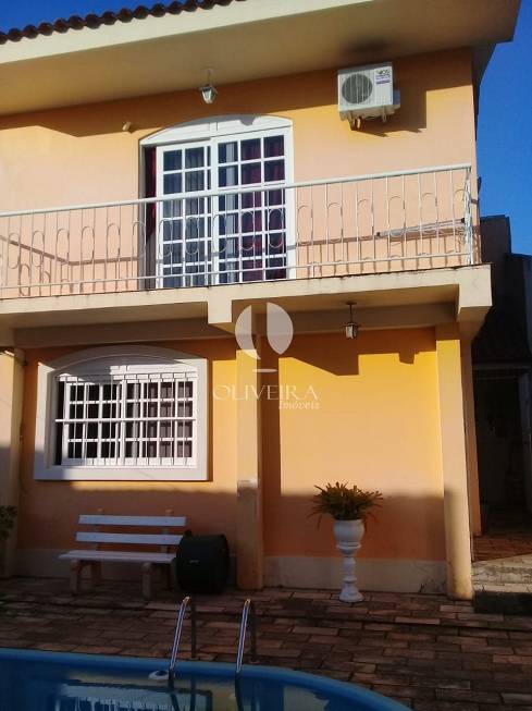 Foto 5 de Casa com 4 Quartos à venda, 257m² em Dom Antônio Reis, Santa Maria