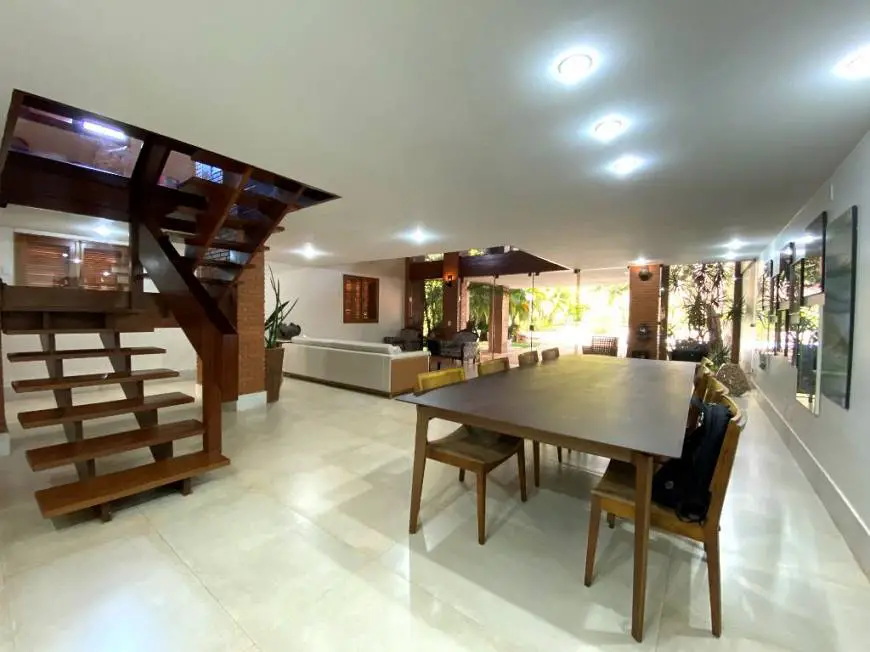 Foto 1 de Casa com 5 Quartos à venda, 607m² em Lago Sul, Brasília