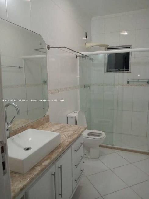 Foto 2 de Casa de Condomínio com 4 Quartos para alugar, 250m² em Buraquinho, Lauro de Freitas
