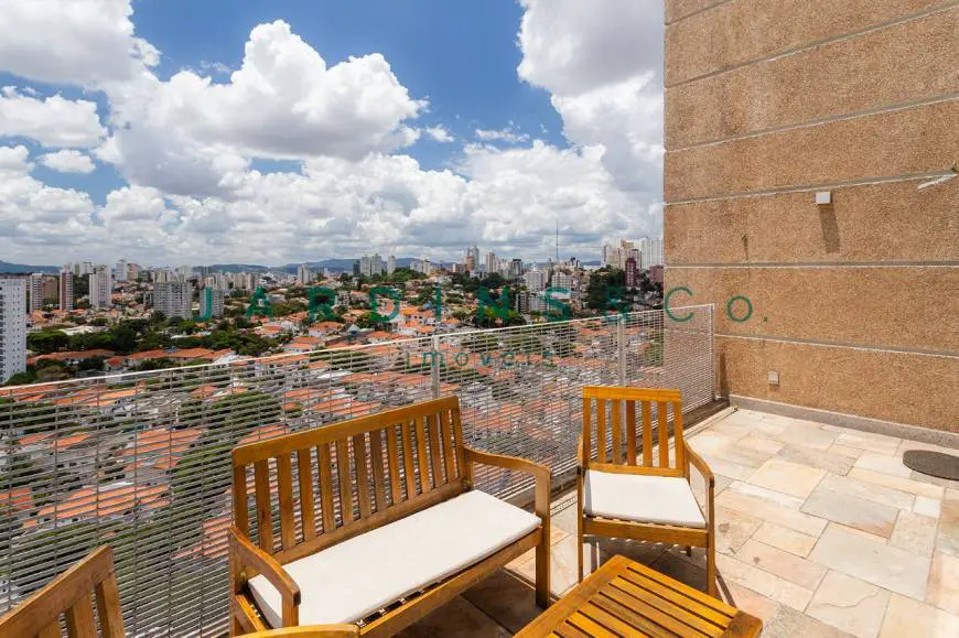 Foto 4 de Cobertura com 2 Quartos para alugar, 126m² em Vila Madalena, São Paulo