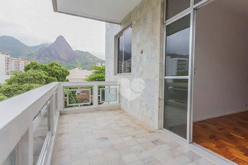 Foto 1 de Apartamento com 1 Quarto para alugar, 81m² em Grajaú, Rio de Janeiro