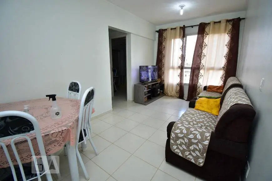 Foto 1 de Apartamento com 2 Quartos para alugar, 55m² em Samambaia, Brasília