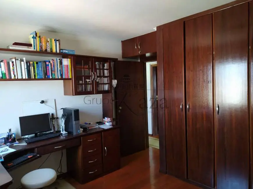 Foto 3 de Apartamento com 4 Quartos à venda, 126m² em Centro, São José dos Campos