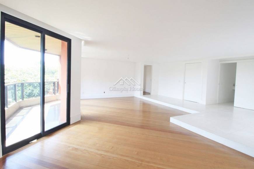 Foto 2 de Apartamento com 4 Quartos para alugar, 212m² em Perdizes, São Paulo