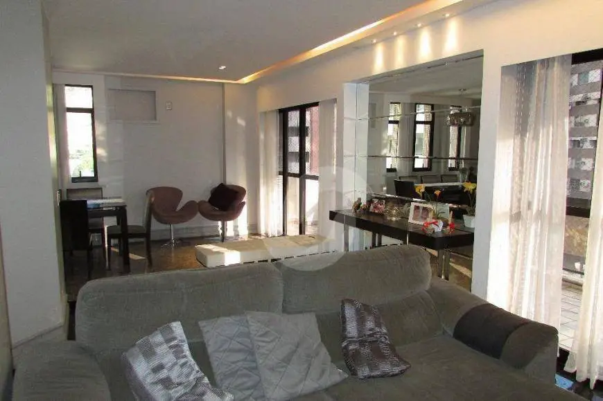 Foto 1 de Apartamento com 4 Quartos à venda, 187m² em Vital Brasil, Niterói
