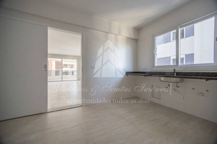 Foto 5 de Apartamento com 4 Quartos para venda ou aluguel, 221m² em Zona 01, Maringá