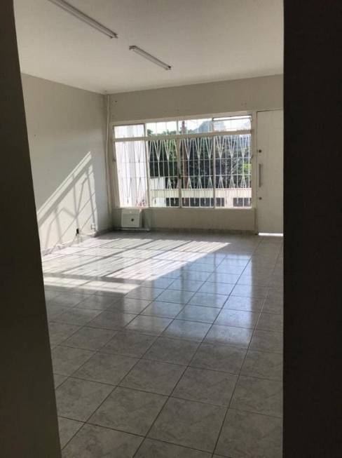 Foto 1 de Casa com 2 Quartos para alugar, 160m² em Vila Mazzei, São Paulo