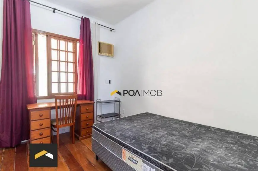 Foto 5 de Casa com 5 Quartos para alugar, 200m² em Bom Fim, Porto Alegre