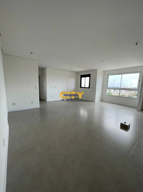 Foto 3 de Apartamento com 2 Quartos à venda, 80m² em Despraiado, Cuiabá