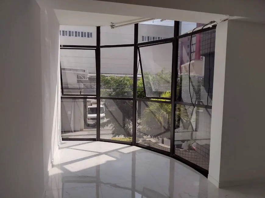 Foto 1 de Apartamento com 3 Quartos à venda, 198m² em Ponta Verde, Maceió