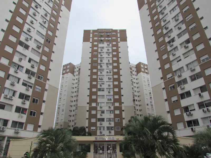 Foto 1 de Apartamento com 3 Quartos para alugar, 68m² em Vila Ipiranga, Porto Alegre