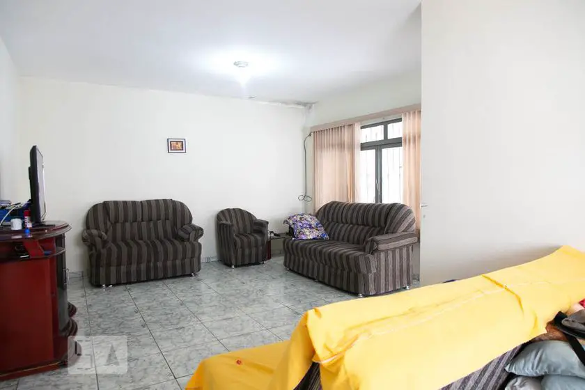 Foto 1 de Casa com 2 Quartos para alugar, 250m² em Vila Jacuí, São Paulo