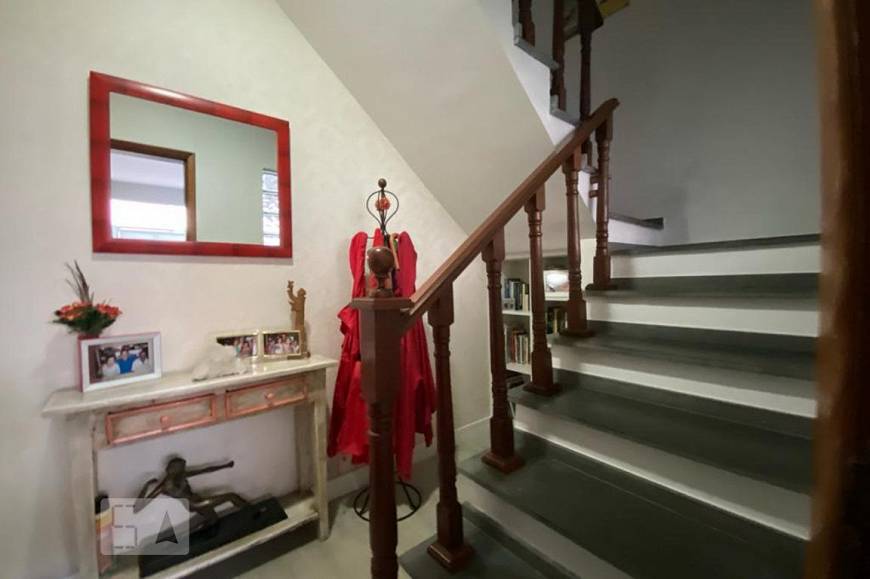 Foto 1 de Casa com 2 Quartos à venda, 99m² em Vila Sônia, São Paulo