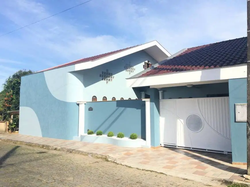 Foto 1 de Casa com 4 Quartos à venda, 350m² em Vila Lenzi, Jaraguá do Sul