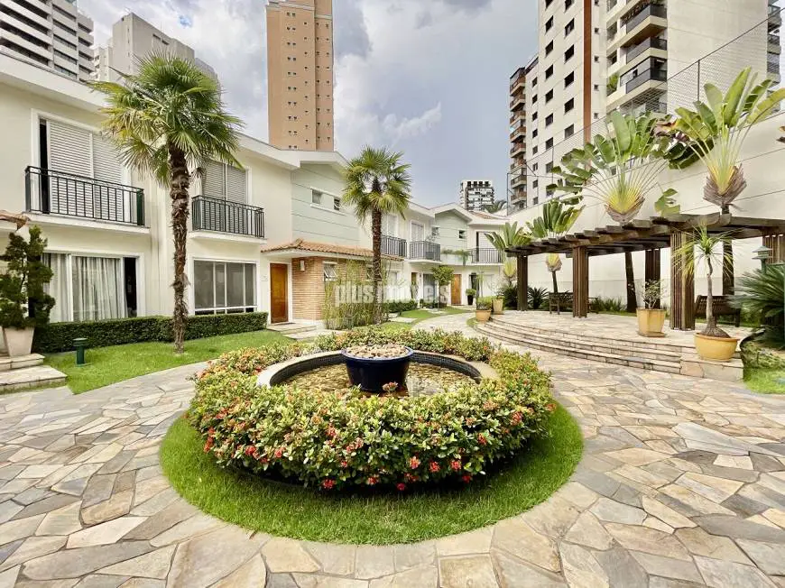 Foto 1 de Casa de Condomínio com 3 Quartos à venda, 202m² em Aclimação, São Paulo