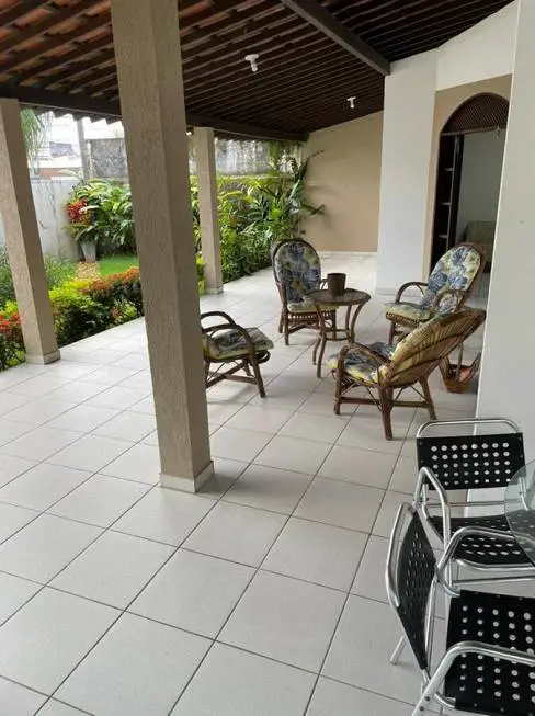 Foto 3 de Casa de Condomínio com 4 Quartos à venda, 370m² em Barro Duro, Maceió