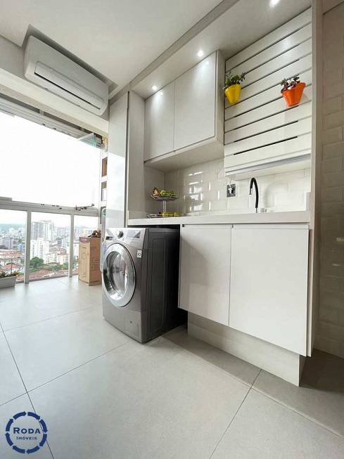 Foto 3 de Apartamento com 1 Quarto à venda, 75m² em Embaré, Santos