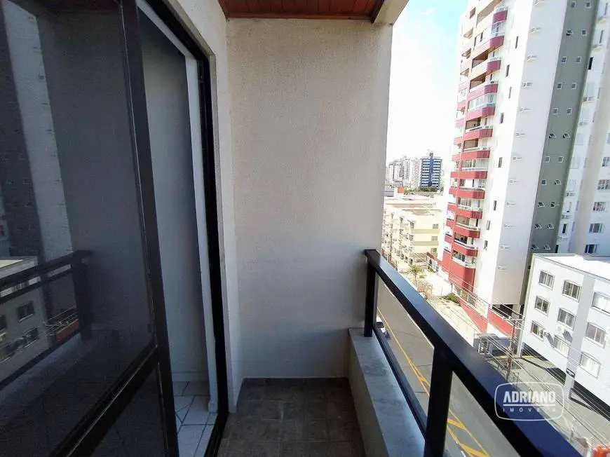 Foto 4 de Apartamento com 1 Quarto para alugar, 43m² em Kobrasol, São José