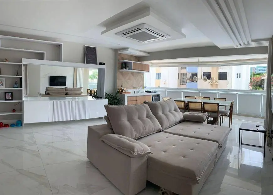 Foto 1 de Apartamento com 2 Quartos para alugar, 98m² em Atalaia, Aracaju