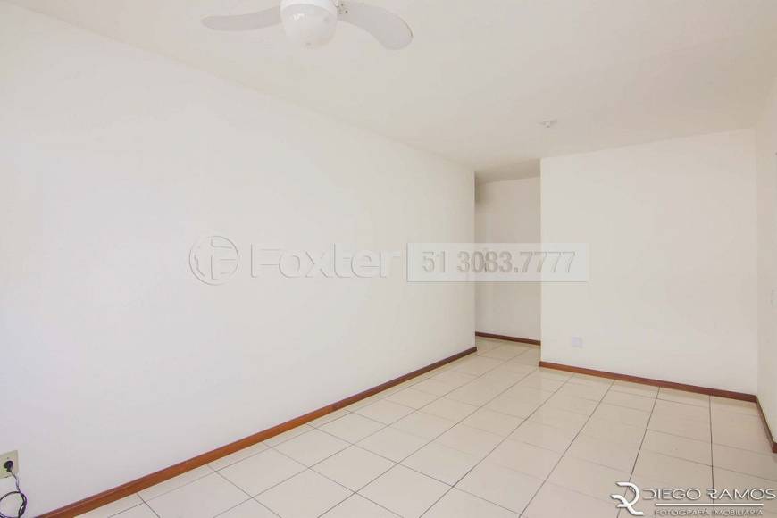 Foto 3 de Apartamento com 2 Quartos à venda, 75m² em Camaquã, Porto Alegre