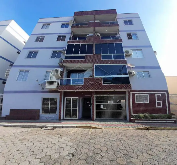 Foto 1 de Apartamento com 2 Quartos para alugar, 64m² em Gravata, Navegantes
