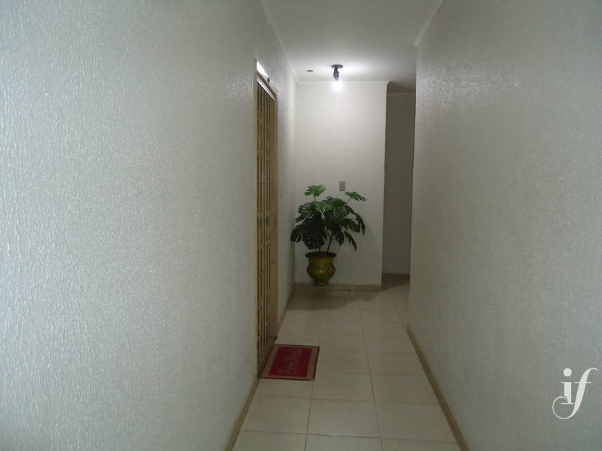 Foto 2 de Apartamento com 2 Quartos para alugar, 73m² em Navegantes, Porto Alegre