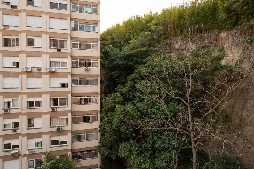 Foto 5 de Apartamento com 2 Quartos à venda, 84m² em Vila Assunção, Porto Alegre