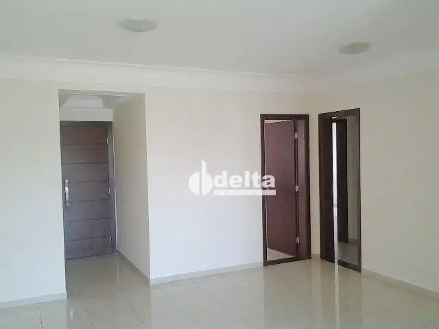 Foto 1 de Apartamento com 4 Quartos para alugar, 135m² em Vigilato Pereira, Uberlândia