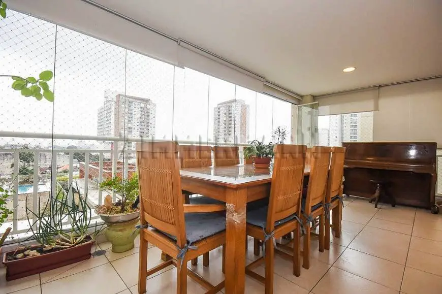 Foto 2 de Apartamento com 4 Quartos à venda, 139m² em Vila Romana, São Paulo