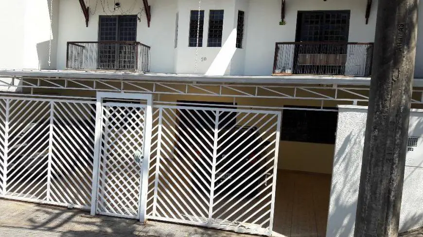 Foto 1 de Casa com 2 Quartos para alugar, 62m² em Jardim Santa Marina, Valinhos