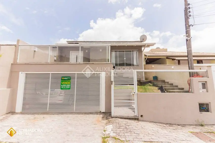 Foto 3 de Casa com 3 Quartos à venda, 201m² em Monte Verde, Florianópolis