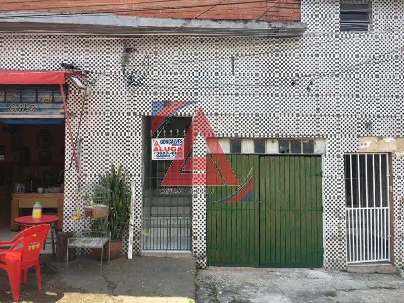 Foto 2 de Casa com 3 Quartos para alugar, 120m² em Quitaúna, Osasco