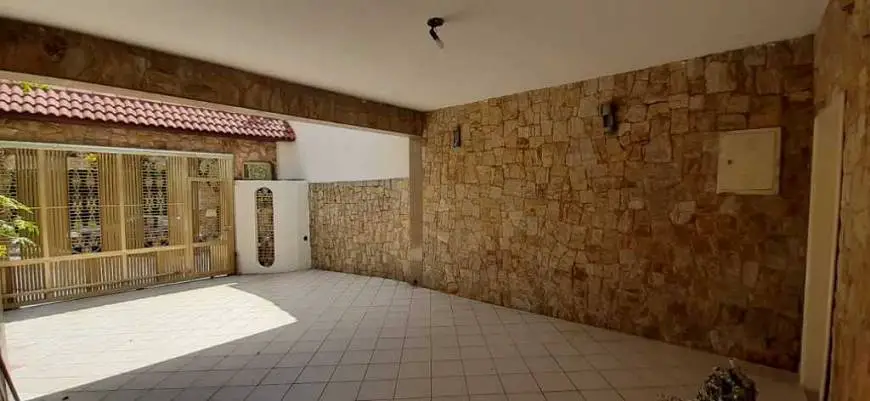 Foto 3 de Casa com 3 Quartos para alugar, 300m² em Vila Rosalia, Guarulhos