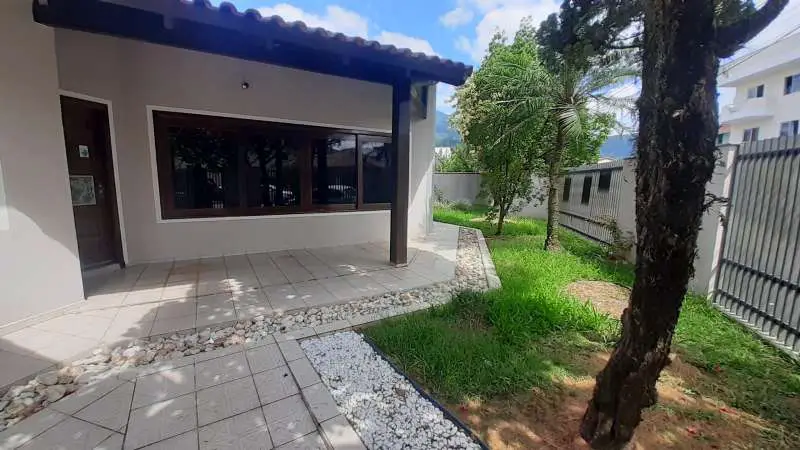 Foto 2 de Casa com 4 Quartos à venda, 545m² em Vila Lalau, Jaraguá do Sul