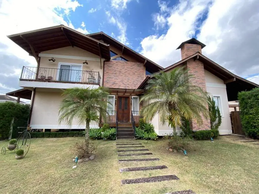 Foto 1 de Casa de Condomínio com 5 Quartos à venda, 490m² em Penedo, Itatiaia