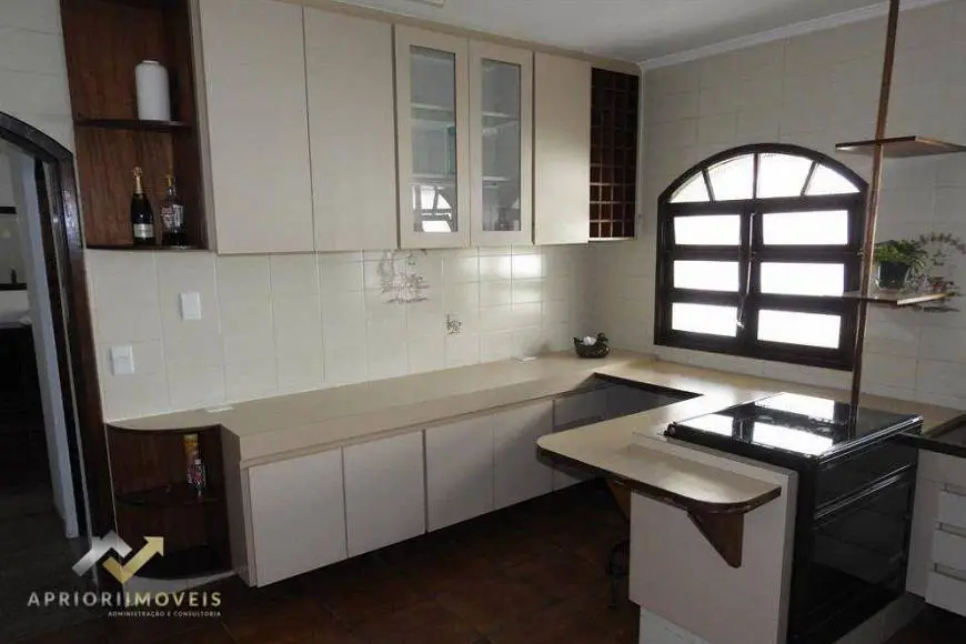 Foto 4 de Sobrado com 4 Quartos para alugar, 341m² em Nova Petrópolis, São Bernardo do Campo