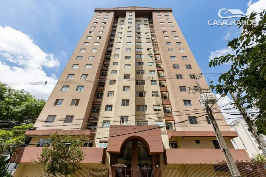 Foto 1 de Apartamento com 2 Quartos para alugar, 49m² em Água Verde, Curitiba