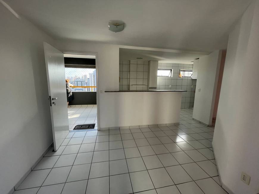 Foto 5 de Apartamento com 2 Quartos para alugar, 60m² em Barro Vermelho, Natal