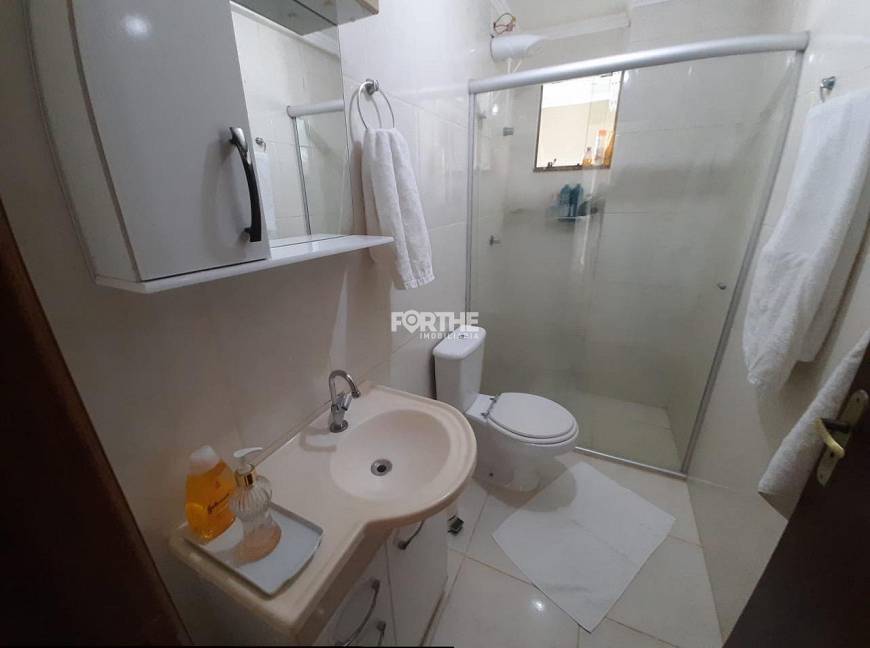 Foto 2 de Apartamento com 2 Quartos à venda, 60m² em Coqueiral, Cascavel