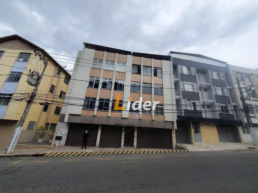 Foto 1 de Apartamento com 2 Quartos para alugar, 70m² em Paineiras, Juiz de Fora